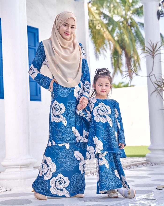 Baju Kurung Pahang Laura Printed Kids 9.0 - Midnight Marigold - Image 4