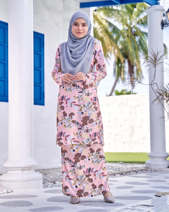 Baju Kurung Pahang Laura Printed 9.0 - Peach Orange - Image 2