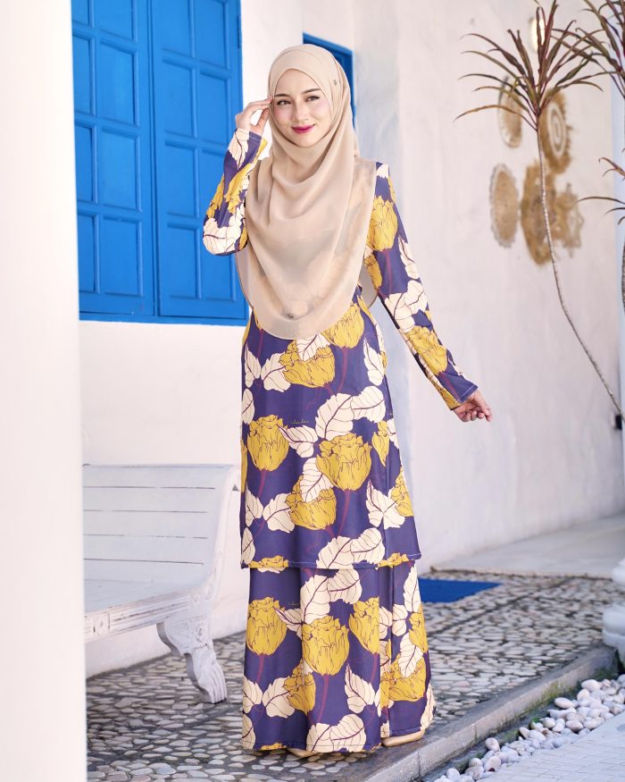 Baju Kurung Pahang Laura Printed 9.0 - Pebble Millionbells - Image 2