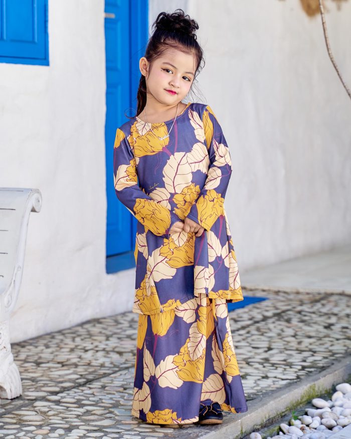 Baju Kurung Pahang Laura Printed Kids 9.0 - Pebble Millionbells - Image 3