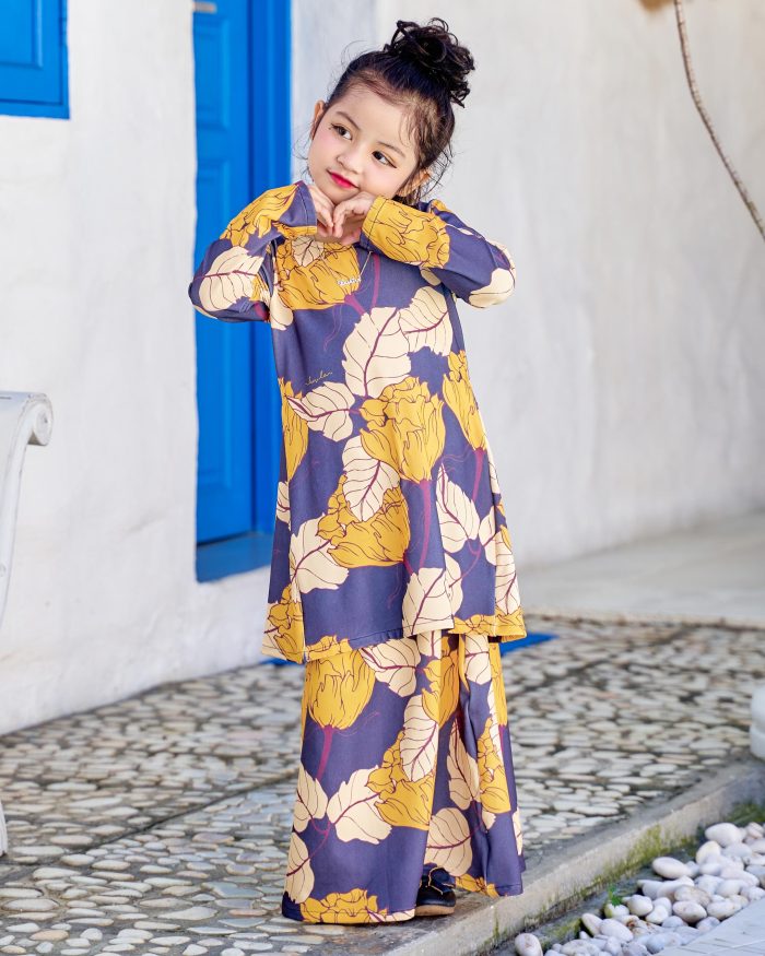 Baju Kurung Pahang Laura Printed Kids 9.0 - Pebble Millionbells - Image 2