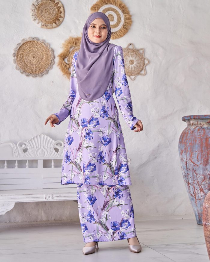 Baju Kurung Pahang Laura Printed 9.0 - Periwinkle Tulips