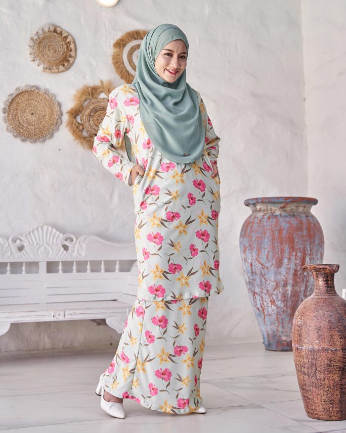 Baju Kurung Pahang Laura Printed 9.0 - Pinocchio Asiatic - Image 2