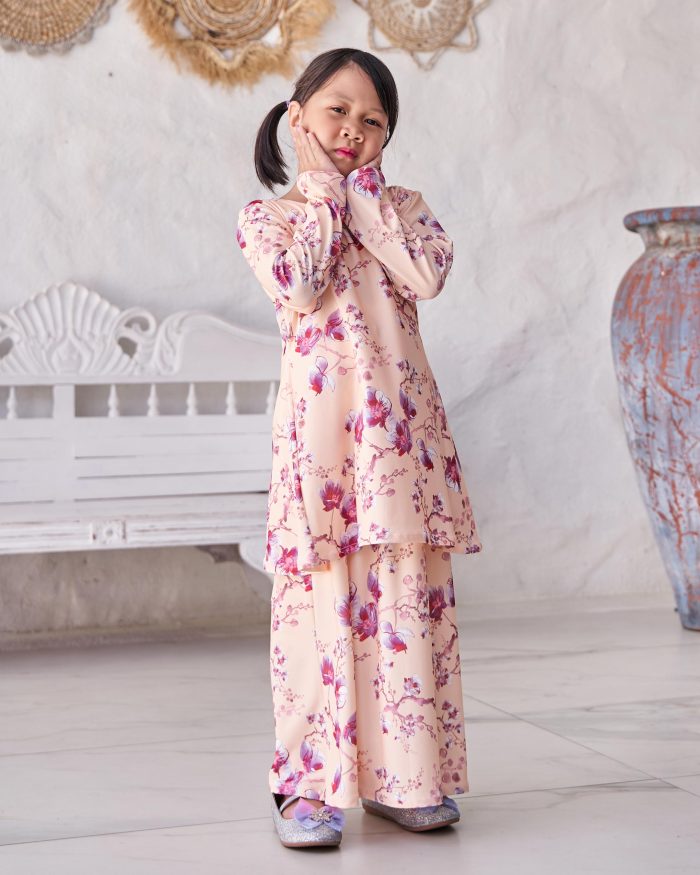 Baju Kurung Pahang Laura Printed Kids 9.0 - Puff Orchid - Image 2