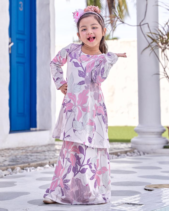 Baju Kurung Pahang Laura Printed Kids 9.0 - Silky Carnation