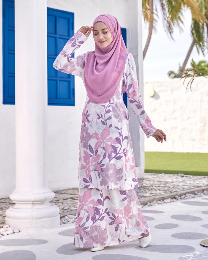 Baju Kurung Pahang Laura Printed 9.0 - Silky Carnation