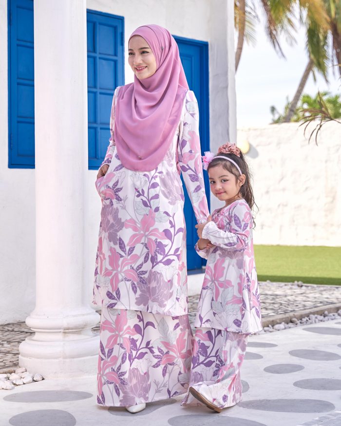 Baju Kurung Pahang Laura Printed Kids 9.0 - Silky Carnation - Image 4