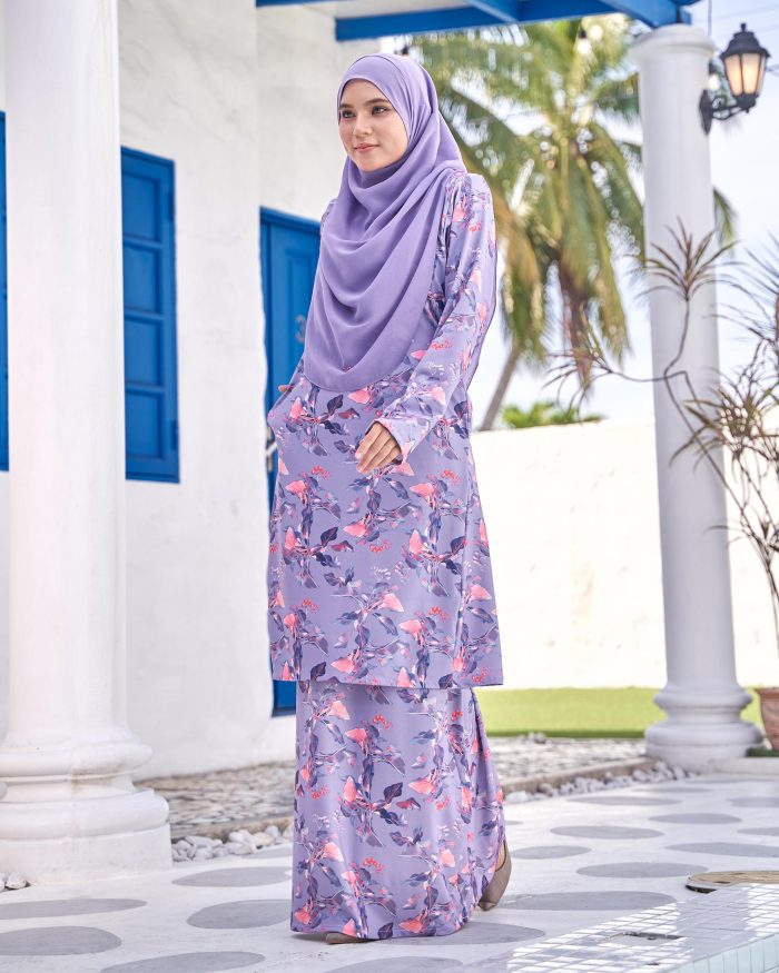 Baju Kurung Pahang Laura Printed 9.0 - Violet Paradise - Image 2