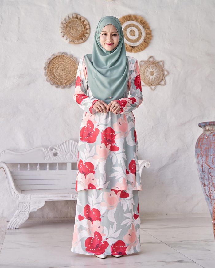 Baju Kurung Pahang Laura Printed 9.0 - Winter Buttercup - Image 2