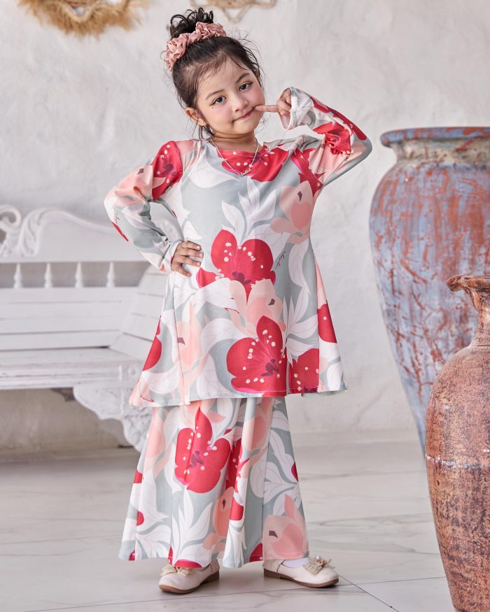 Baju Kurung Pahang Laura Printed Kids 9.0 - Winter Buttercup - Image 2