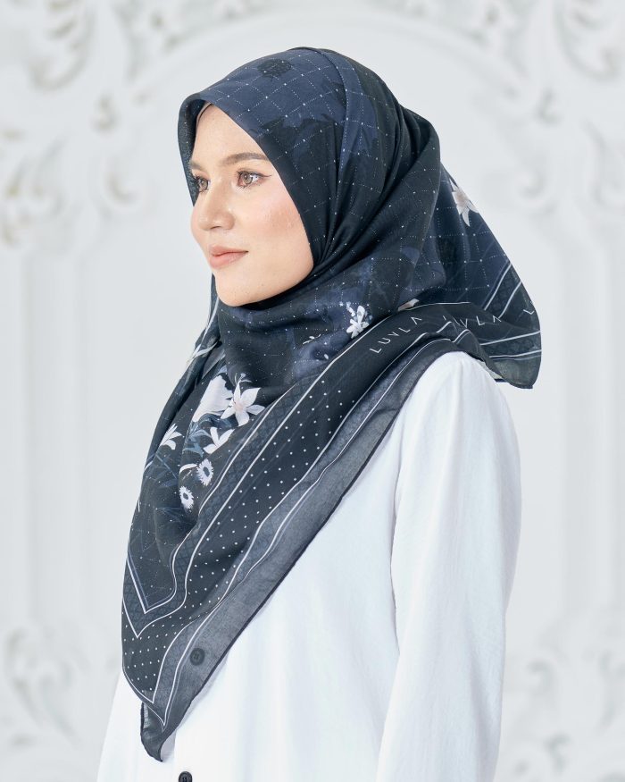 Tudung Bawal Cotton Voile Dahlia - Moon Black - Image 3