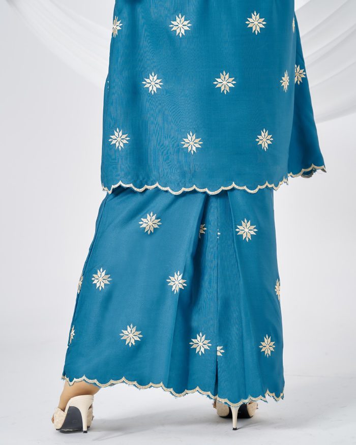 Baju Kurung Sulam Songket Tun Teja - Melati Deep Turquoise - Image 5