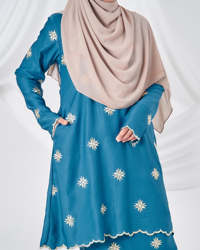 Baju Kurung Sulam Songket Tun Teja - Melati Deep Turquoise - Image 6