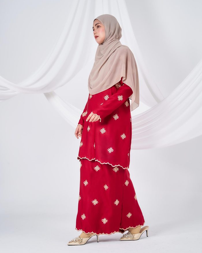 Baju Kurung Sulam Songket Tun Teja - Melati Maroon Red - Image 2