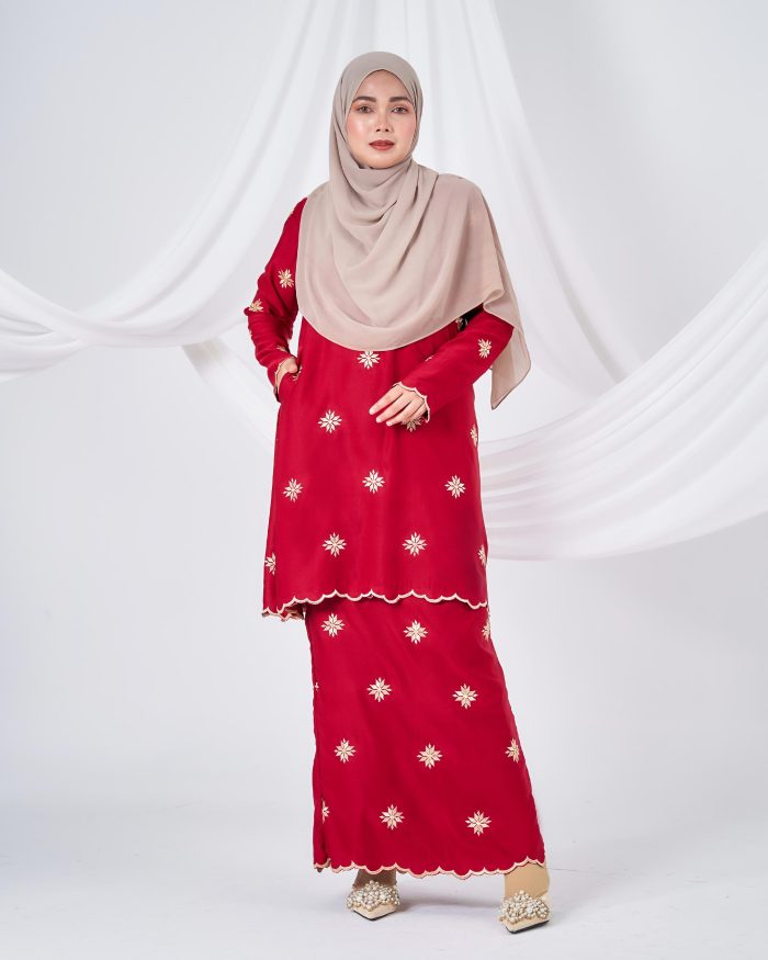 Baju Kurung Sulam Songket Tun Teja - Melati Maroon Red - Image 3