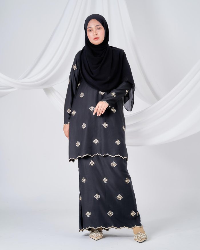 Baju Kurung Sulam Songket Tun Teja - Melati Matte Black - Image 2