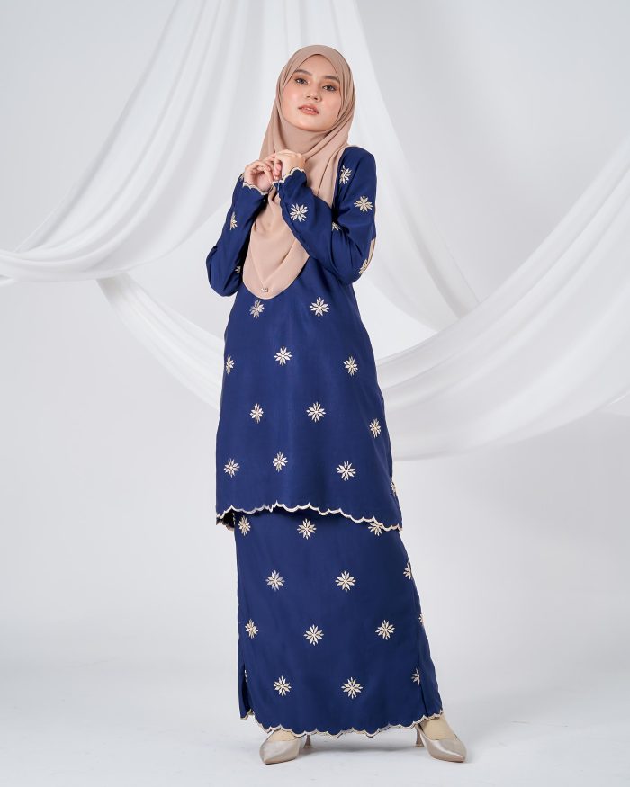 Baju Kurung Sulam Songket Tun Teja - Melati Navy Blue