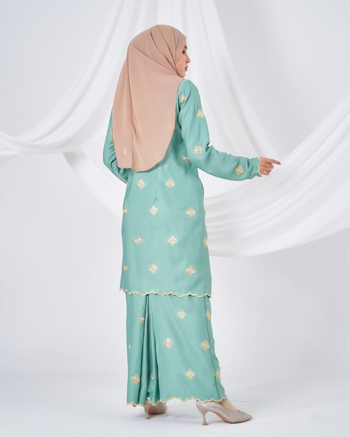 Baju Kurung Sulam Songket Tun Teja - Melati Pistachio Green - Image 3