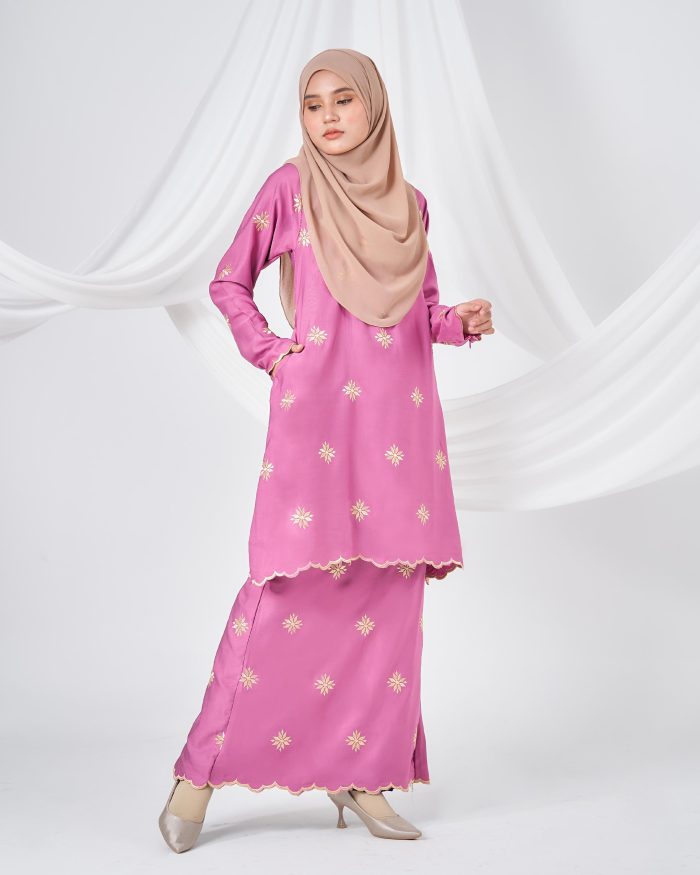 Baju Kurung Sulam Songket Tun Teja - Melati Rose Pink