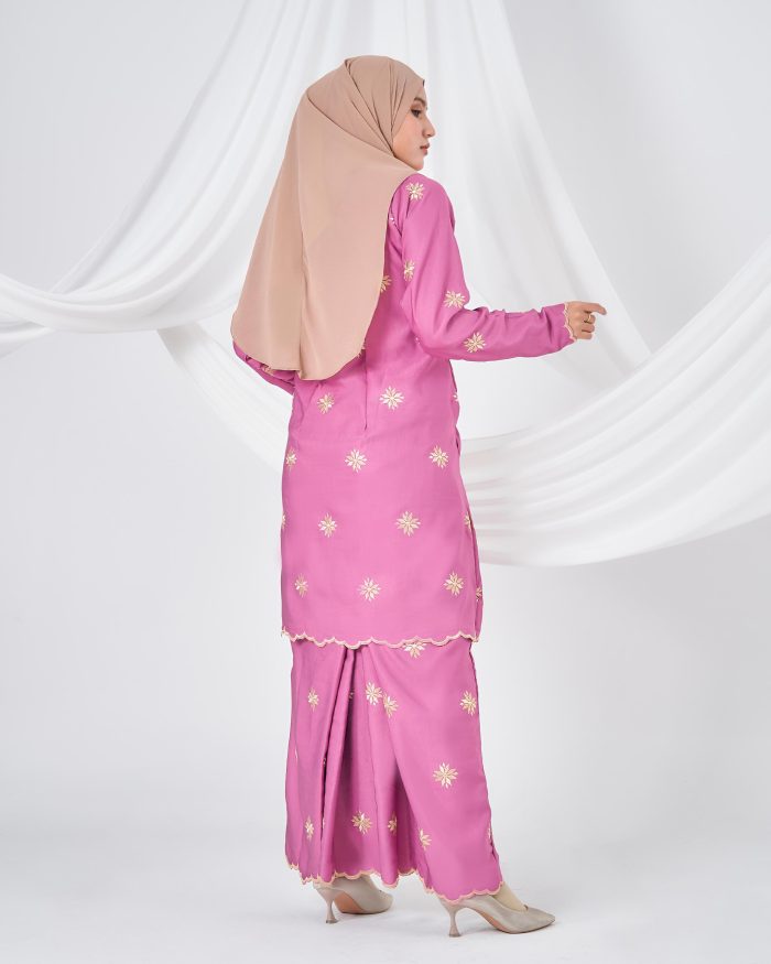 Baju Kurung Sulam Songket Tun Teja - Melati Rose Pink - Image 3