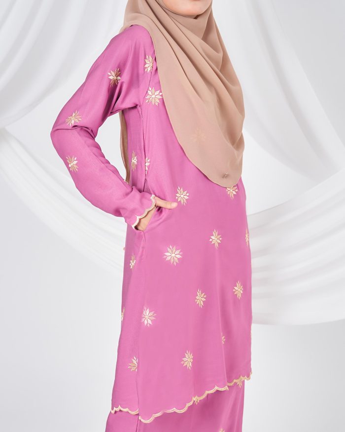 Baju Kurung Sulam Songket Tun Teja - Melati Rose Pink - Image 5