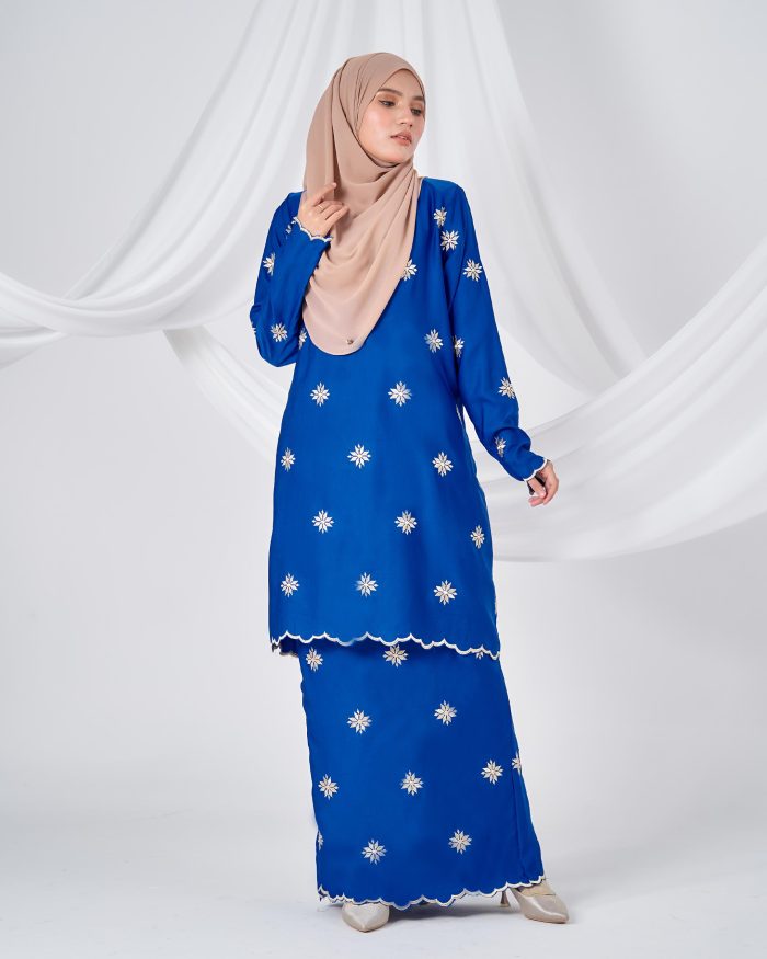 Baju Kurung Sulam Songket Tun Teja - Melati Royal Blue - Image 2