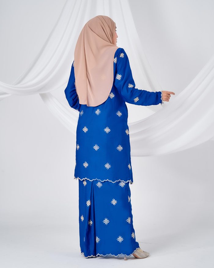 Baju Kurung Sulam Songket Tun Teja - Melati Royal Blue - Image 4