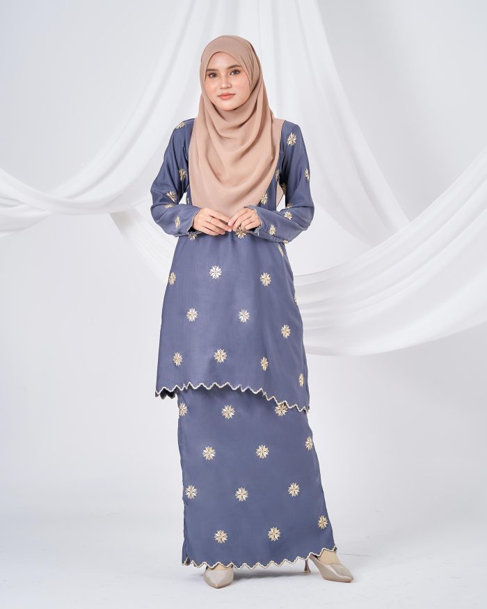 Baju Kurung Sulam Songket Tun Teja - Teratai Dim Grey - Image 3