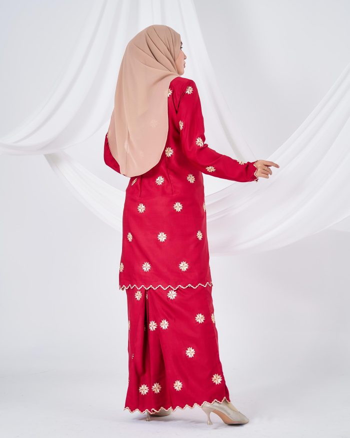 Baju Kurung Sulam Songket Tun Teja - Teratai Maroon Red - Image 4