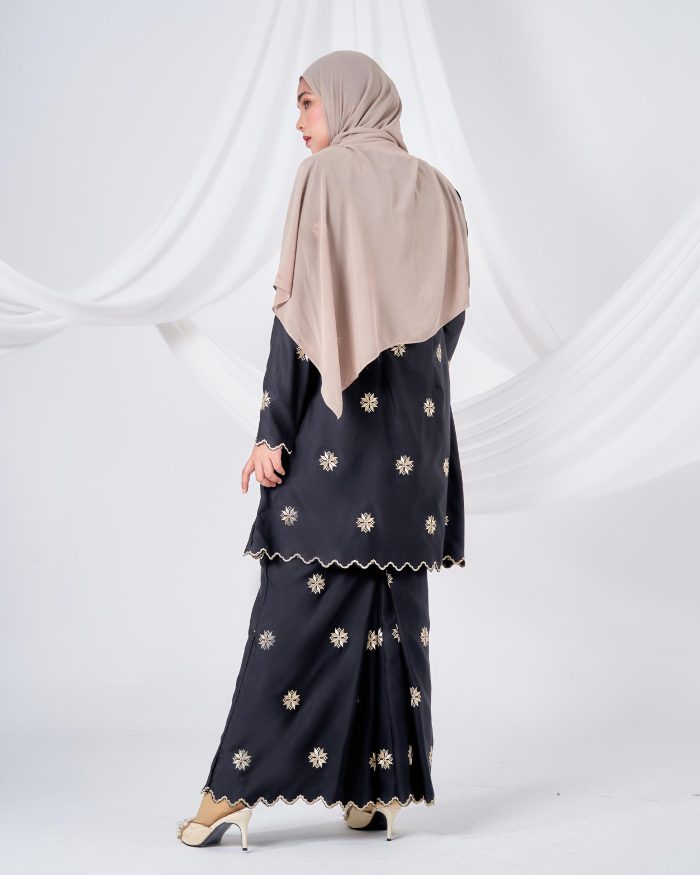 Baju Kurung Sulam Songket Tun Teja - Teratai Matte Black - Image 4