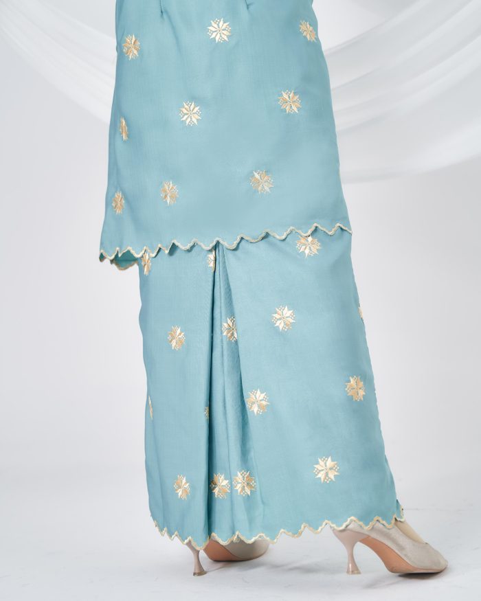 Baju Kurung Sulam Songket Tun Teja - Teratai Pastel Mint - Image 5