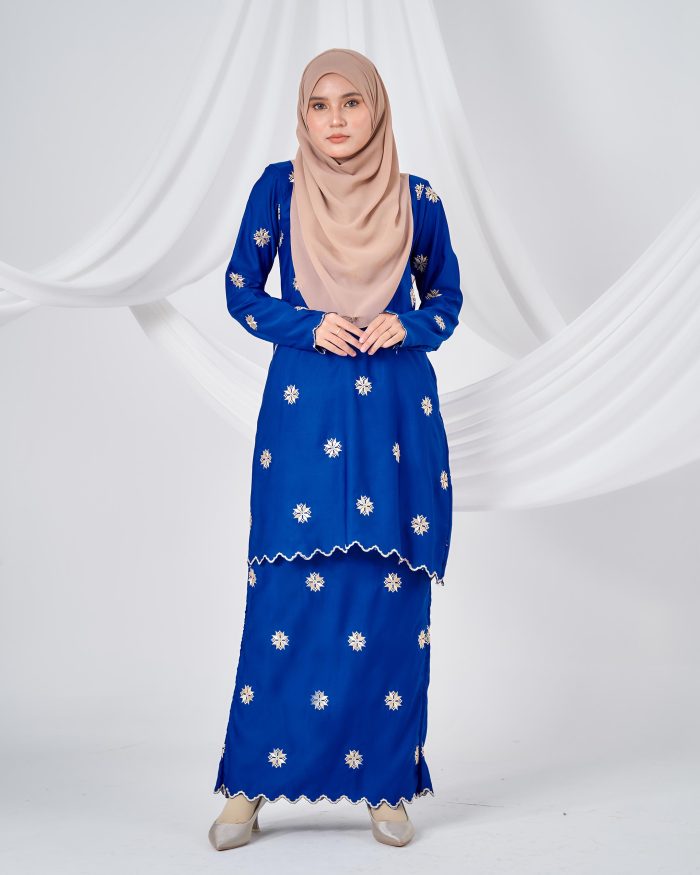 Baju Kurung Sulam Songket Tun Teja - Teratai Royal Blue - Image 3