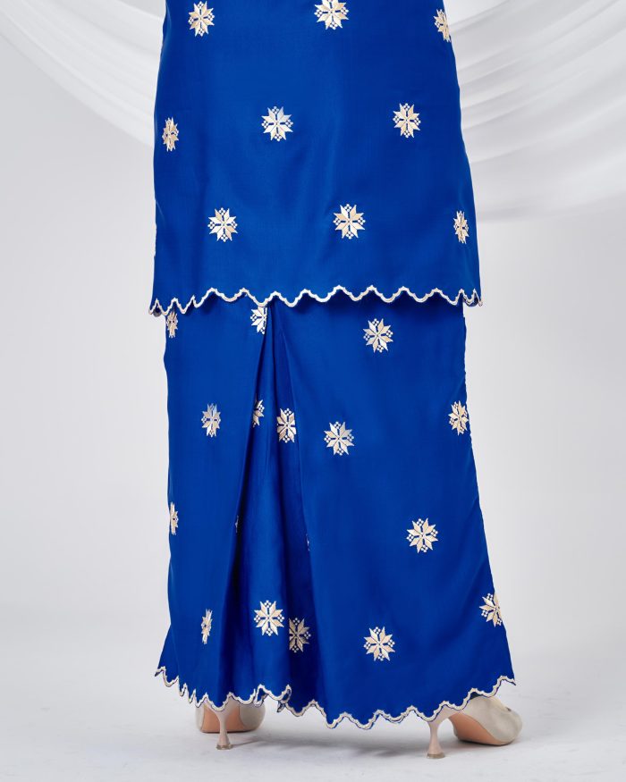 Baju Kurung Sulam Songket Tun Teja - Teratai Royal Blue - Image 5