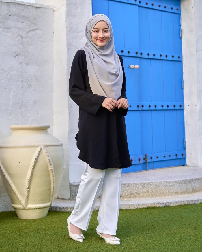 Blouse Rasha - Black - Image 3