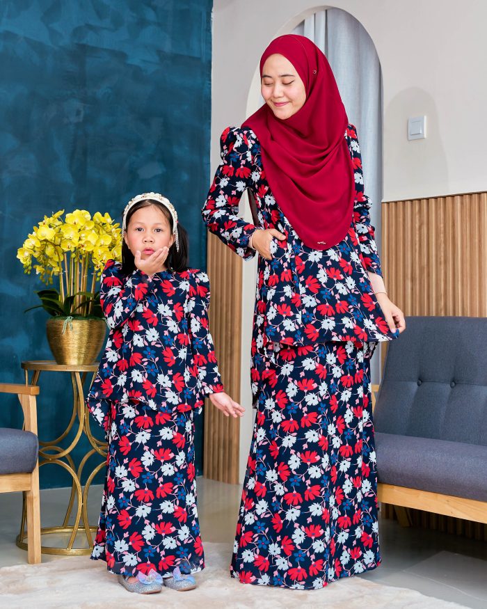 Baju Kurung Moden Chiffon Puffy Sandra - Artic Ruby - Image 5