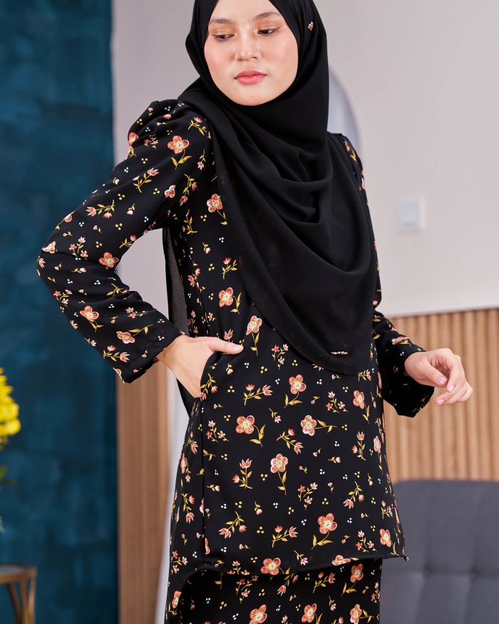 Baju Kurung Moden Chiffon Puffy Sandra - Carnation Black - Image 5