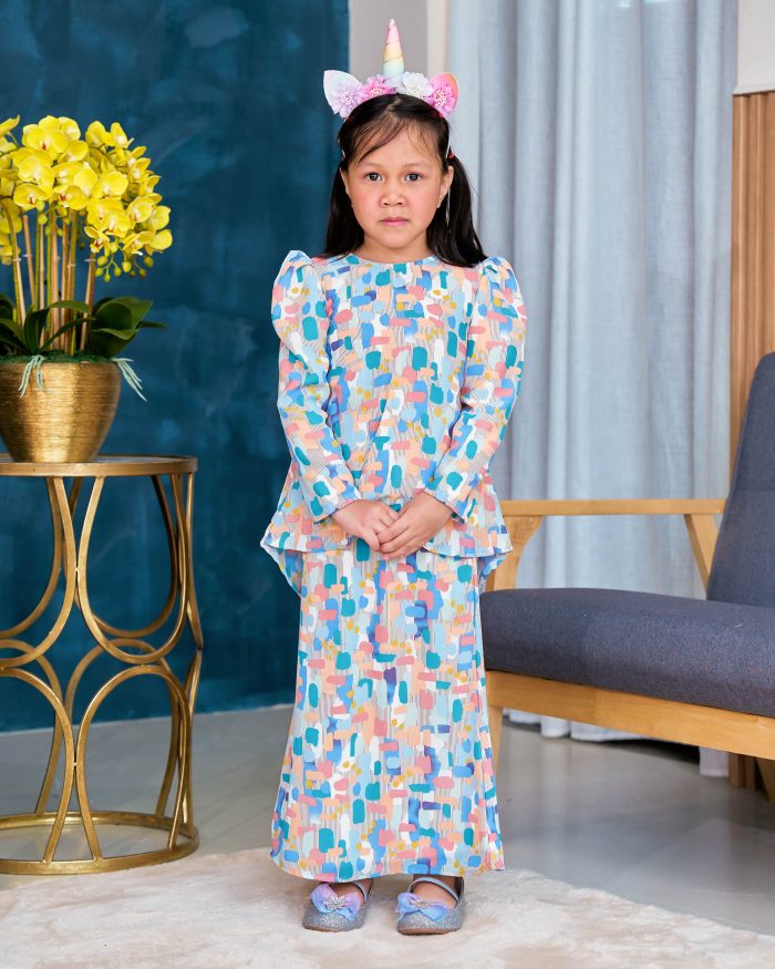 Baju Kurung Moden Chiffon Puffy Sandra Kids - Carolina Blue - Image 3
