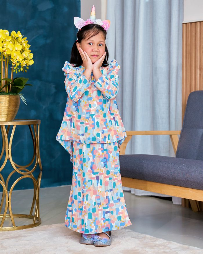 Baju Kurung Moden Chiffon Puffy Sandra Kids - Carolina Blue - Image 4