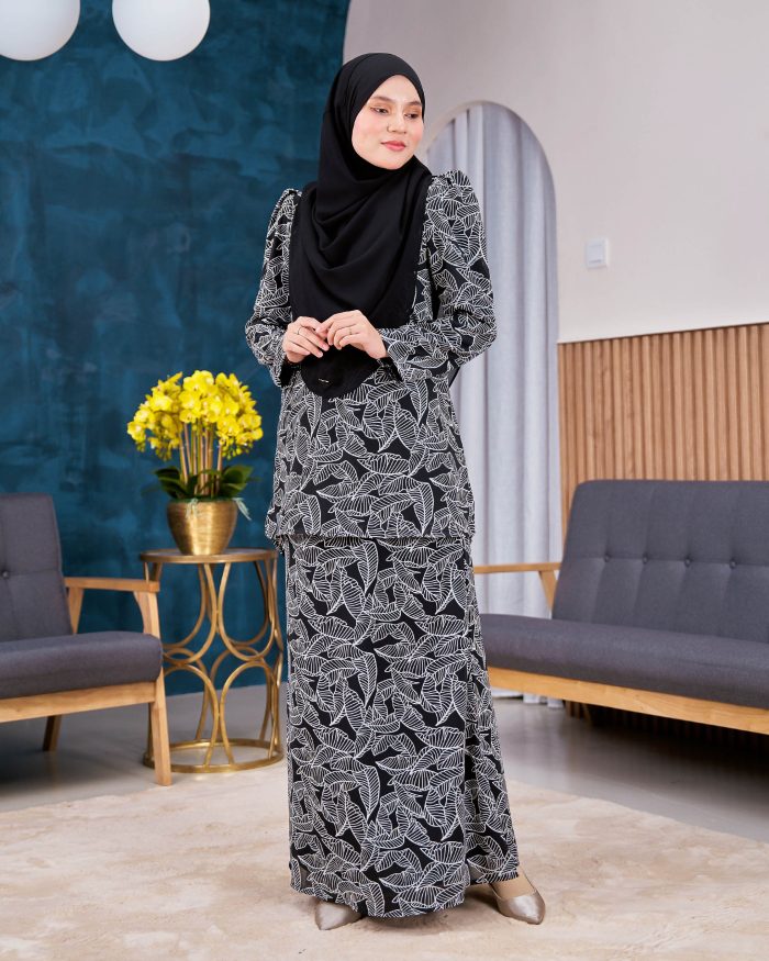 Baju Kurung Moden Chiffon Puffy Sandra - Dark Whisper - Image 3