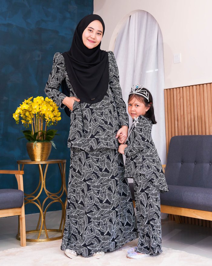 Baju Kurung Moden Chiffon Puffy Sandra - Dark Whisper - Image 7