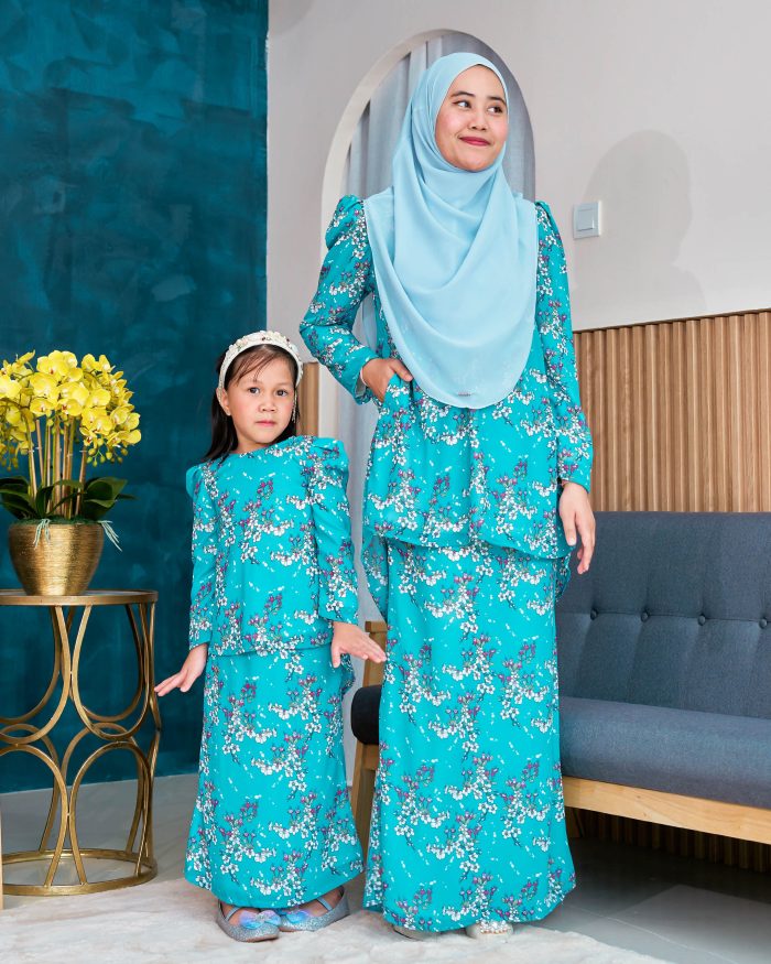 Baju Kurung Moden Chiffon Puffy Sandra Kids - Turquoise Gloria - Image 6