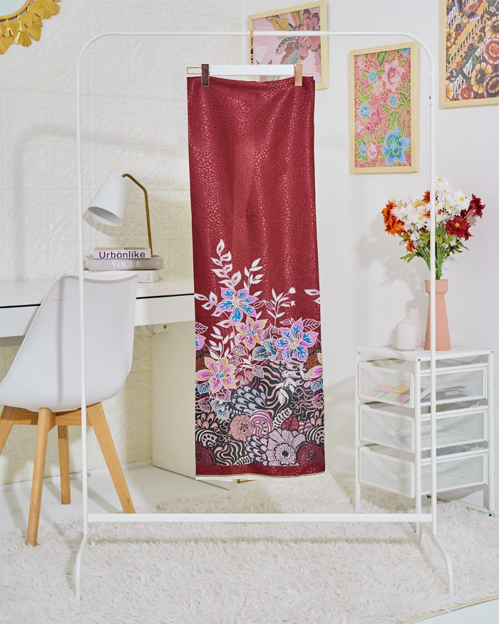 Kain Pasang Satin Silk Jacquard Bayu - Cherry Red