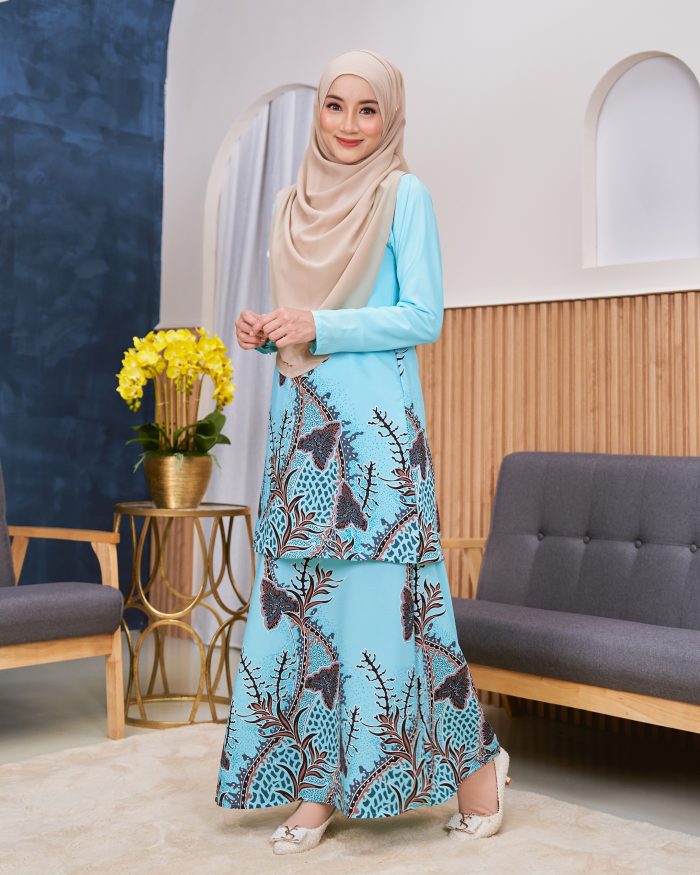 Baju Kurung Moden Batik Sultanah - Antartika Aqua Blue