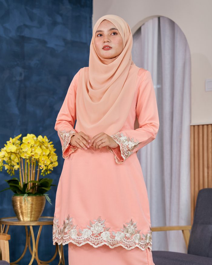 Baju Kurung Lace Safaira - Cantaloupe - Image 4