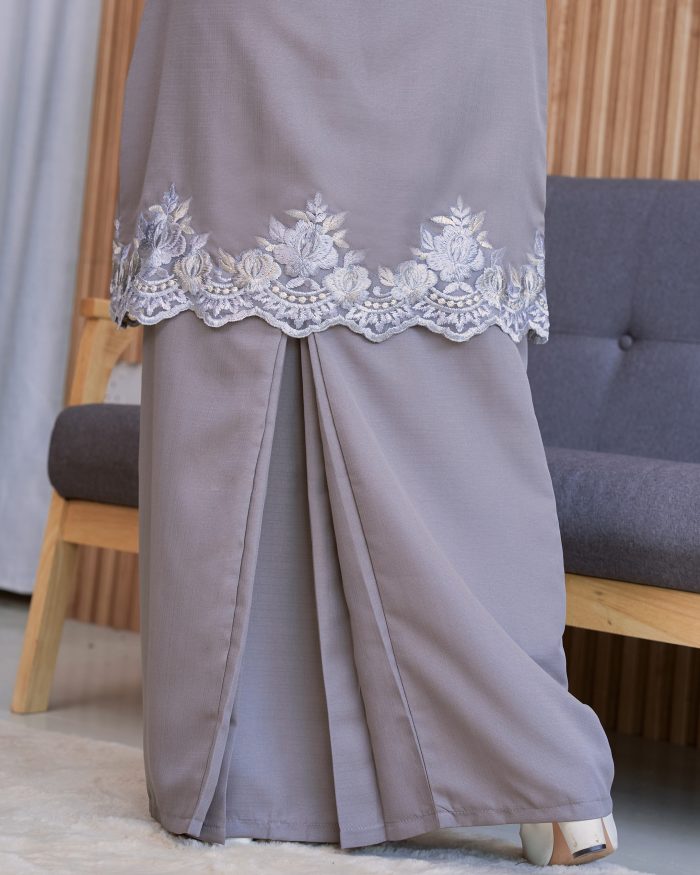 Baju Kurung Lace Safaira - Charcoal Grey - Image 4