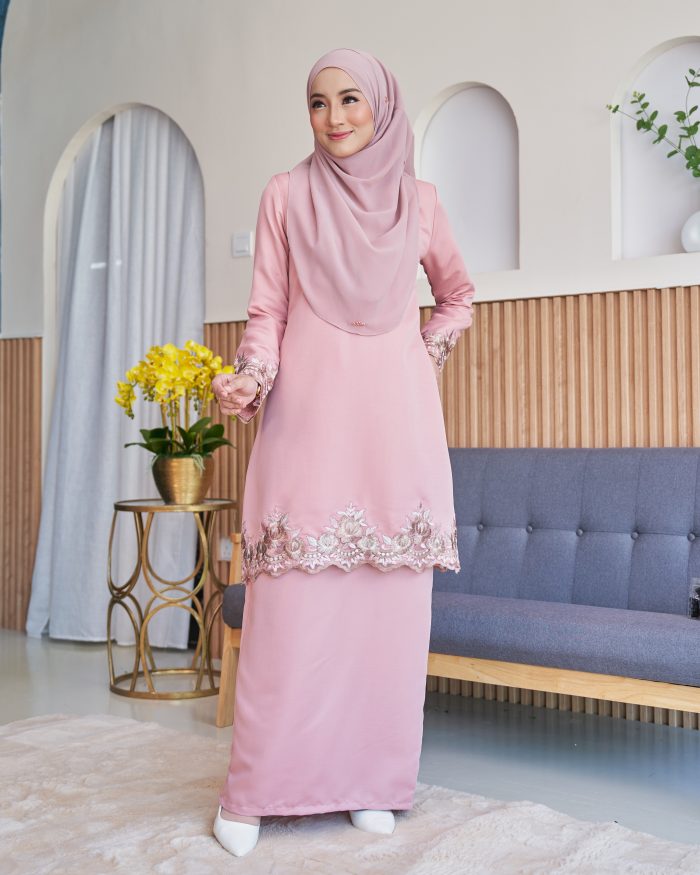 Baju Kurung Lace Safaira - Charm Pink - Image 3