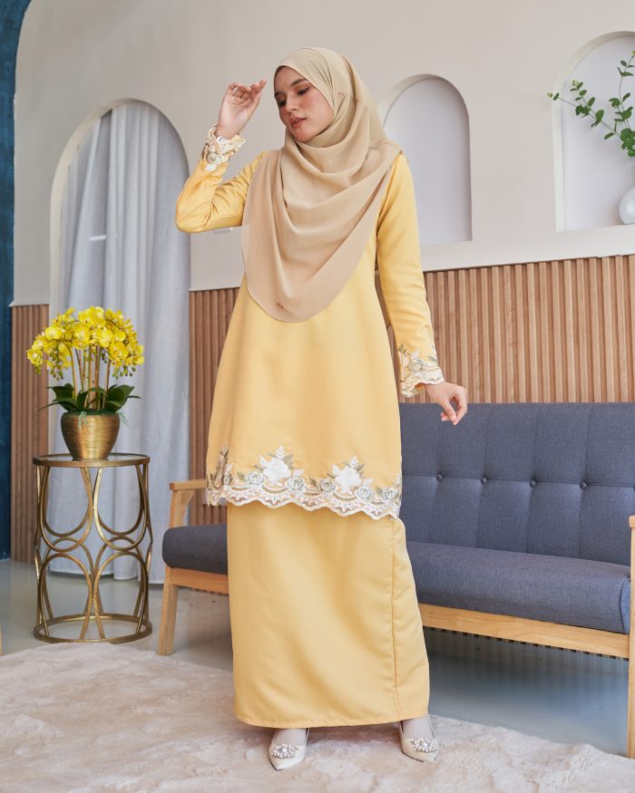 Baju Kurung Lace Safaira - Crayola Yellow - Image 3