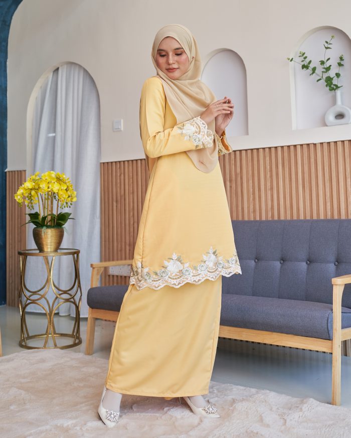 Baju Kurung Lace Safaira - Crayola Yellow - Image 2