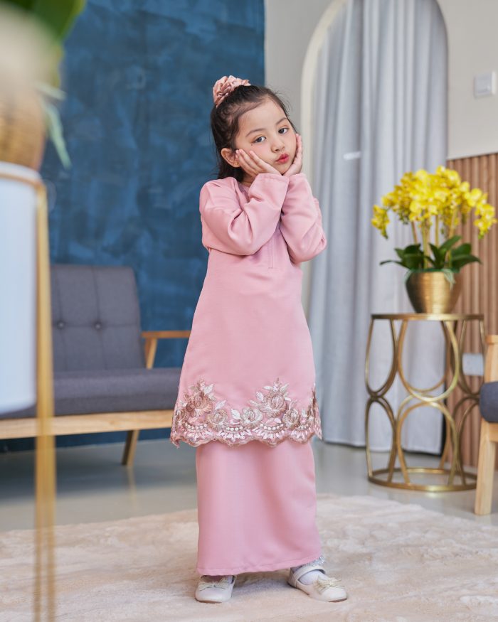 Baju Kurung Lace Safaira Kids - Charm Pink - Image 2