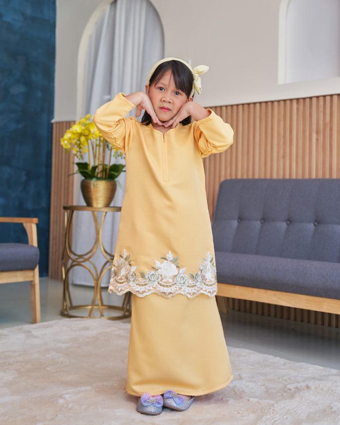 Baju Kurung Lace Safaira Kids - Crayola Yellow - Image 2